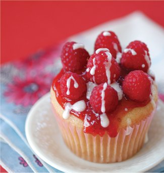 vegan rapberry vanilla cupcakes